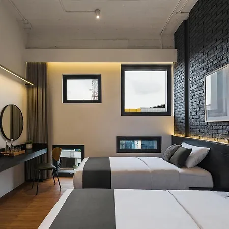 Qub Rooms-3